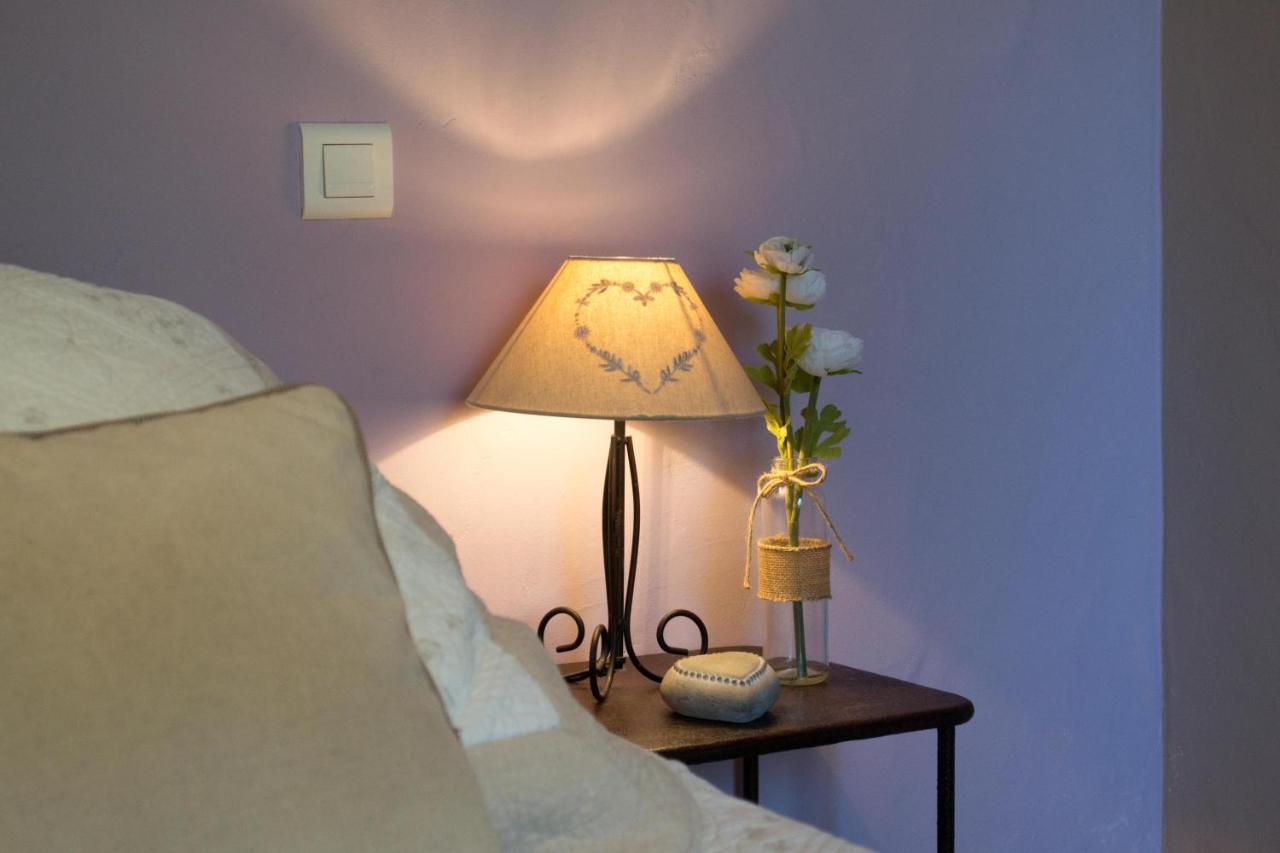 Le Bouquet De L Aromate Bed & Breakfast Joucas Exterior foto